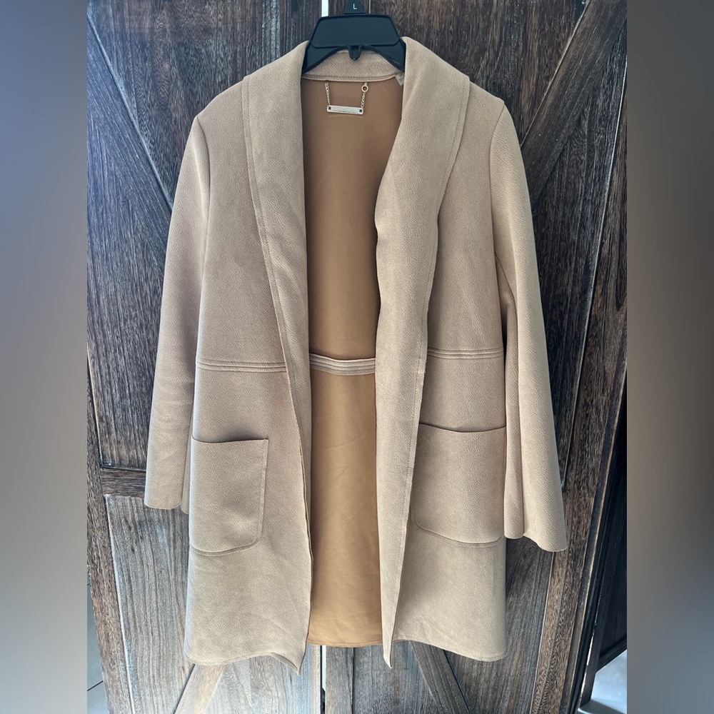Elegant Tan Women's Coat